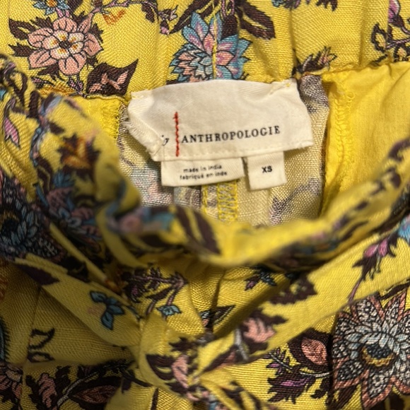 Women’s linen shorts - Picture 3 of 4